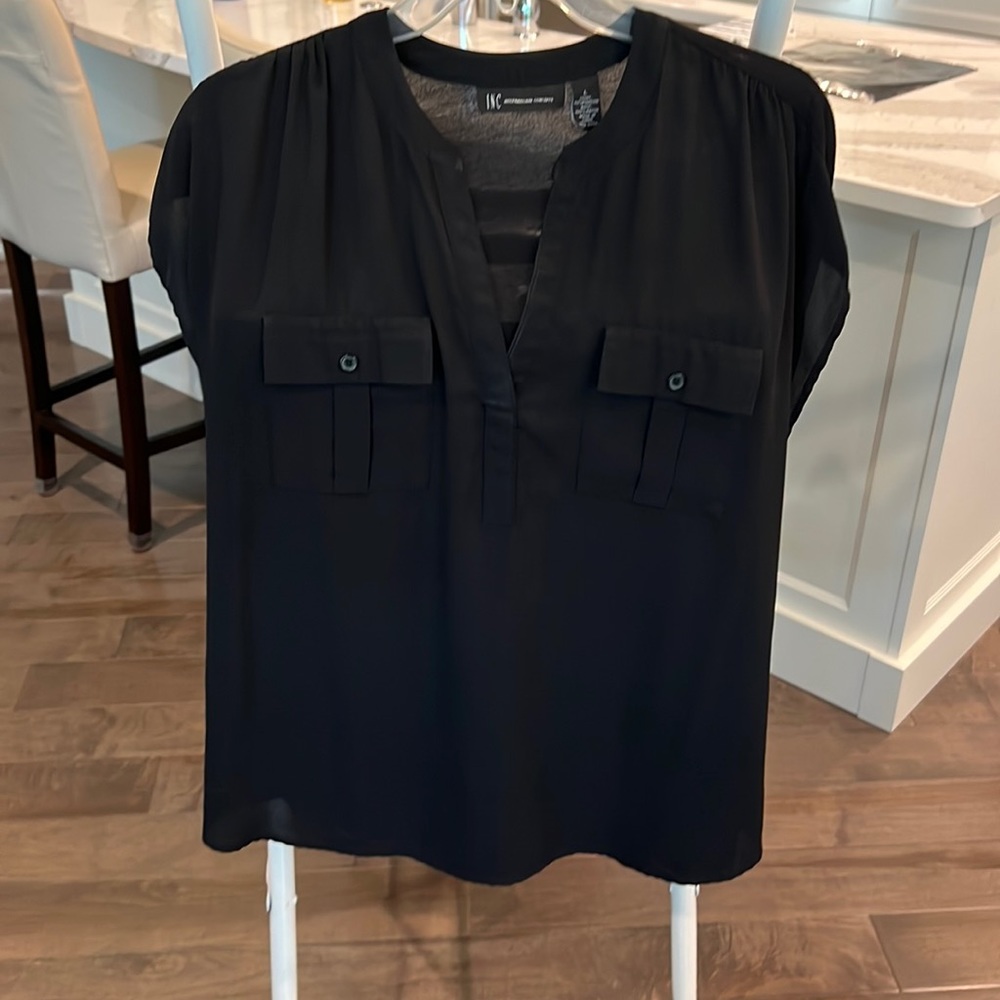 Cap sleeved top